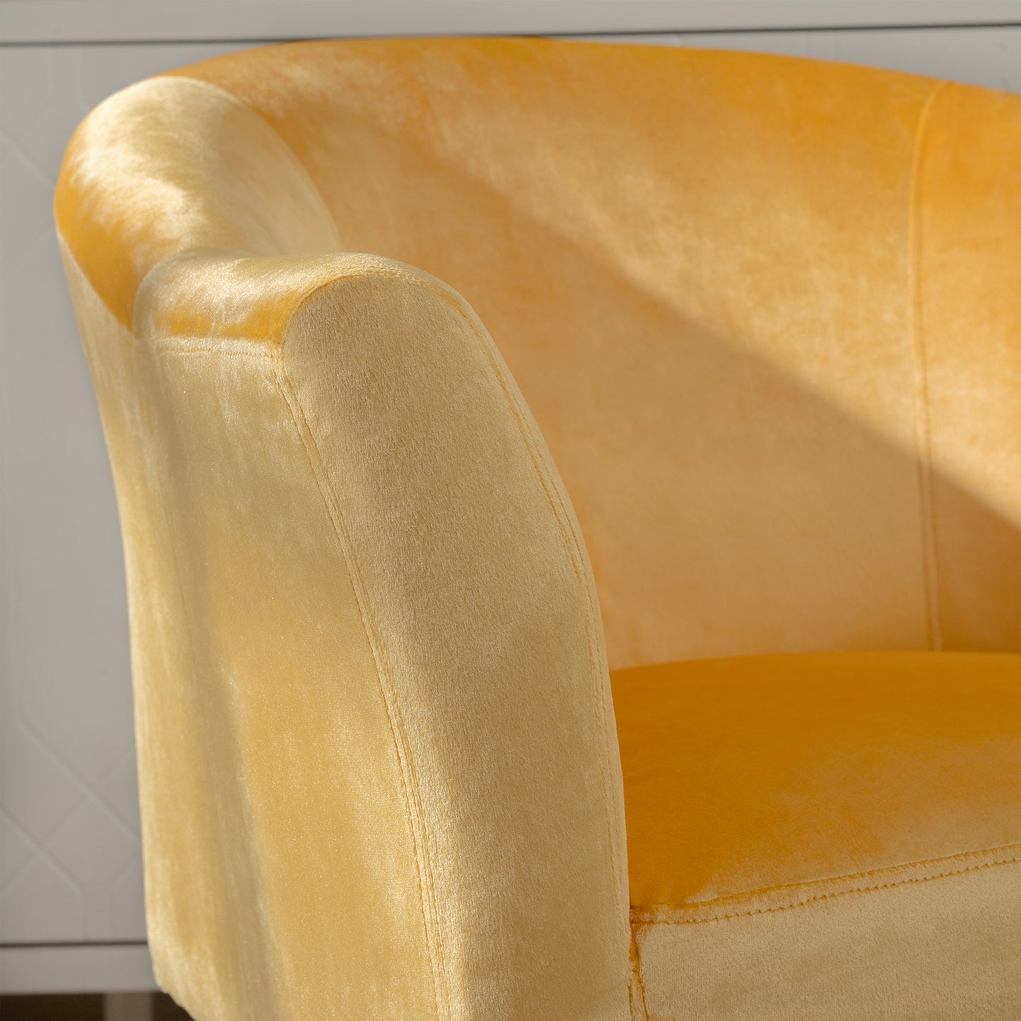 Velvet Accent Chair with  Wood Frame, Modern Armchair Club Leisure Chair with Gold Metal Legs