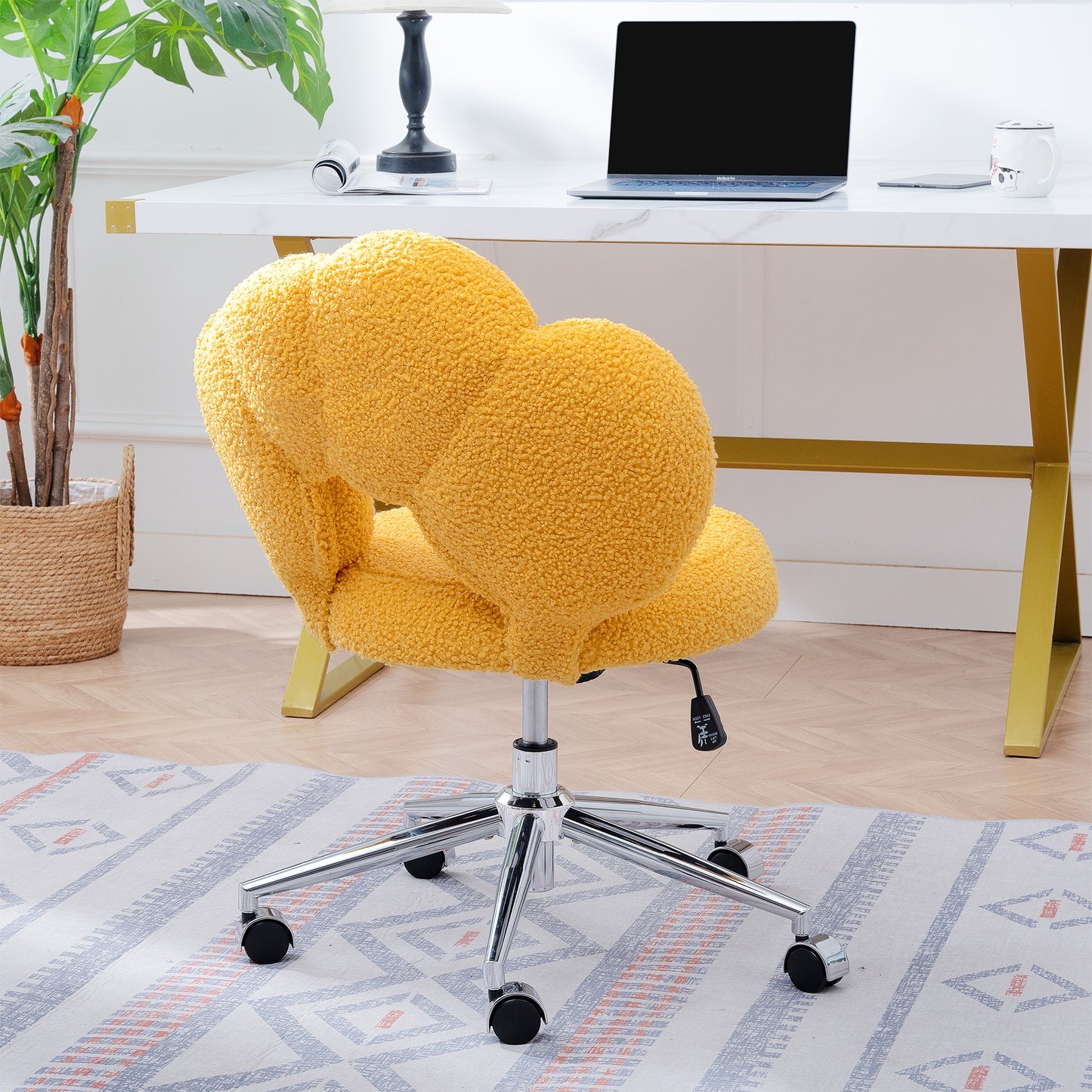 360°Swivel Height Adjustable,Swivel Chair,Teddy fabric,home office chair